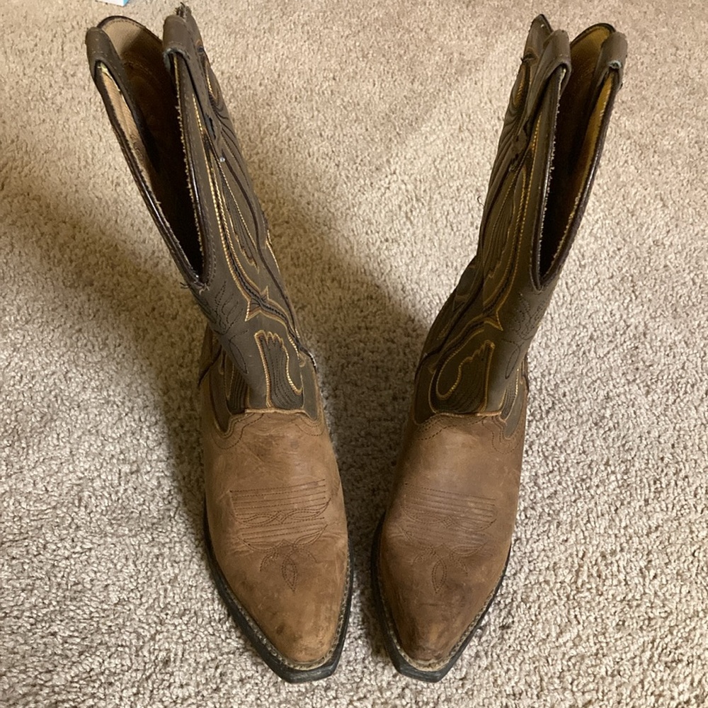 Woman’s cowb boots - Picture 4 of 7